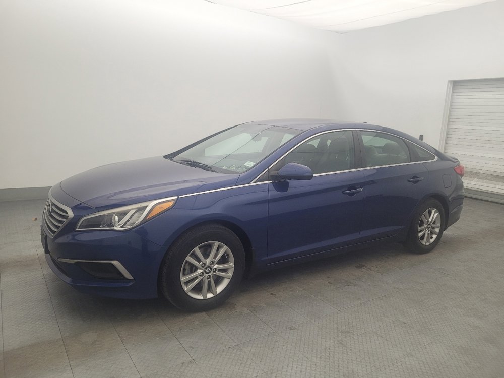 Used 2017 Hyundai Sonata SE image 2
