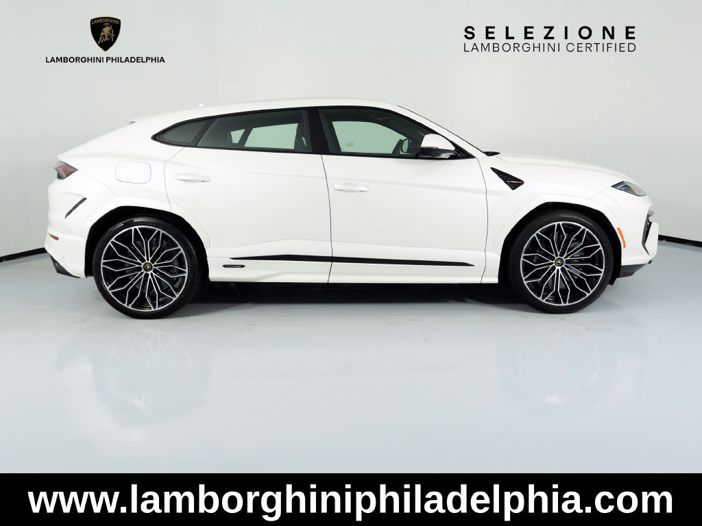 Used 2025 Lamborghini Urus SE AWD/4WD image 4