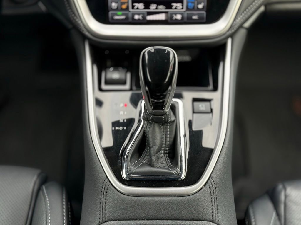 Used 2024 Subaru Outback Touring XT w/ Popular Package #2 image 28