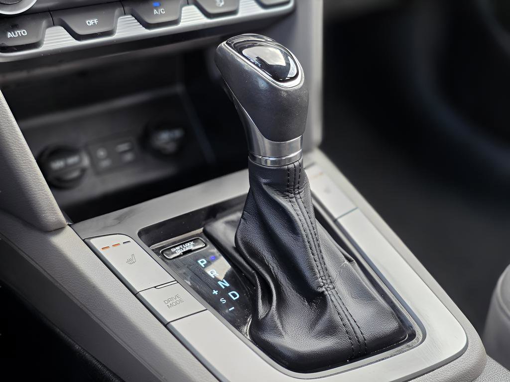 Used 2020 Hyundai Elantra Value Edition image 34