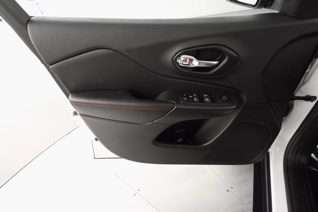 Certified 2021 Jeep Cherokee Trailhawk image 17