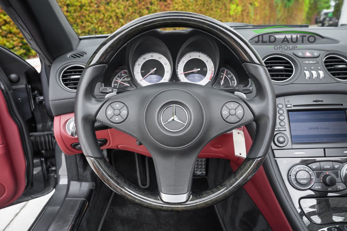 Used 2012 Mercedes-Benz SL 550 image 22