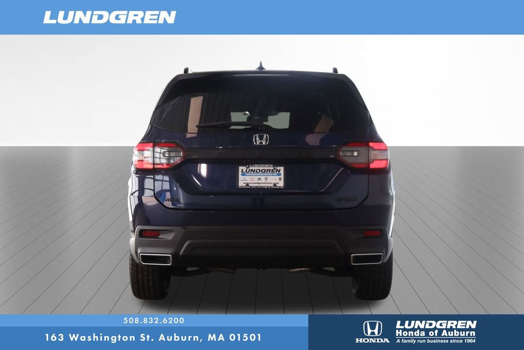 Used 2023 Honda Pilot Sport image 32