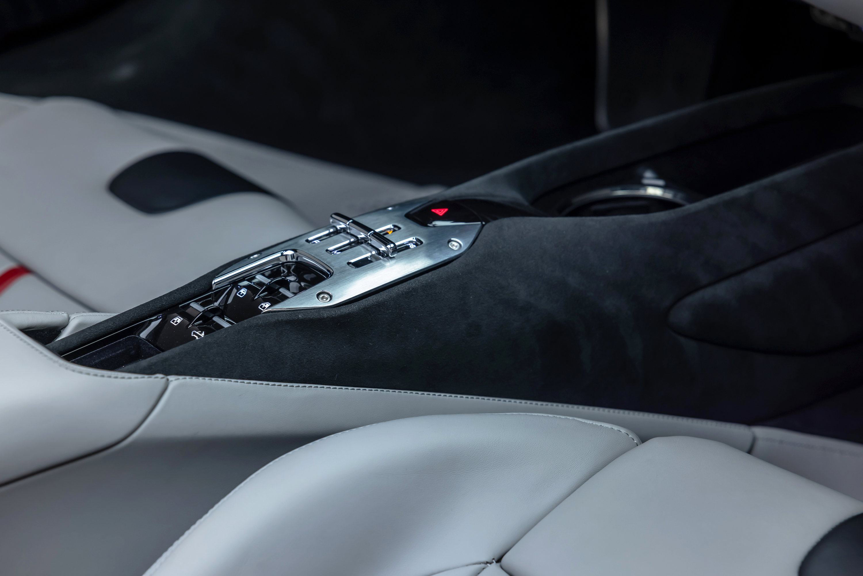 Certified 2025 Ferrari SF90 Spider AWD/4WD image 28