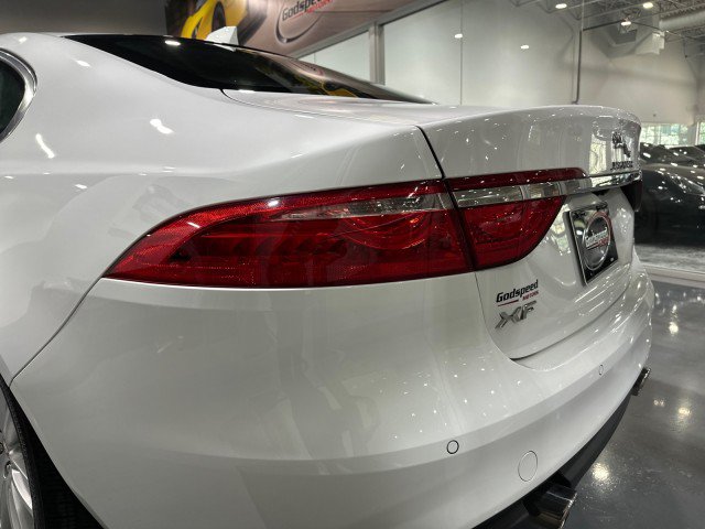 Used 2017 Jaguar XF Prestige RWD image 94