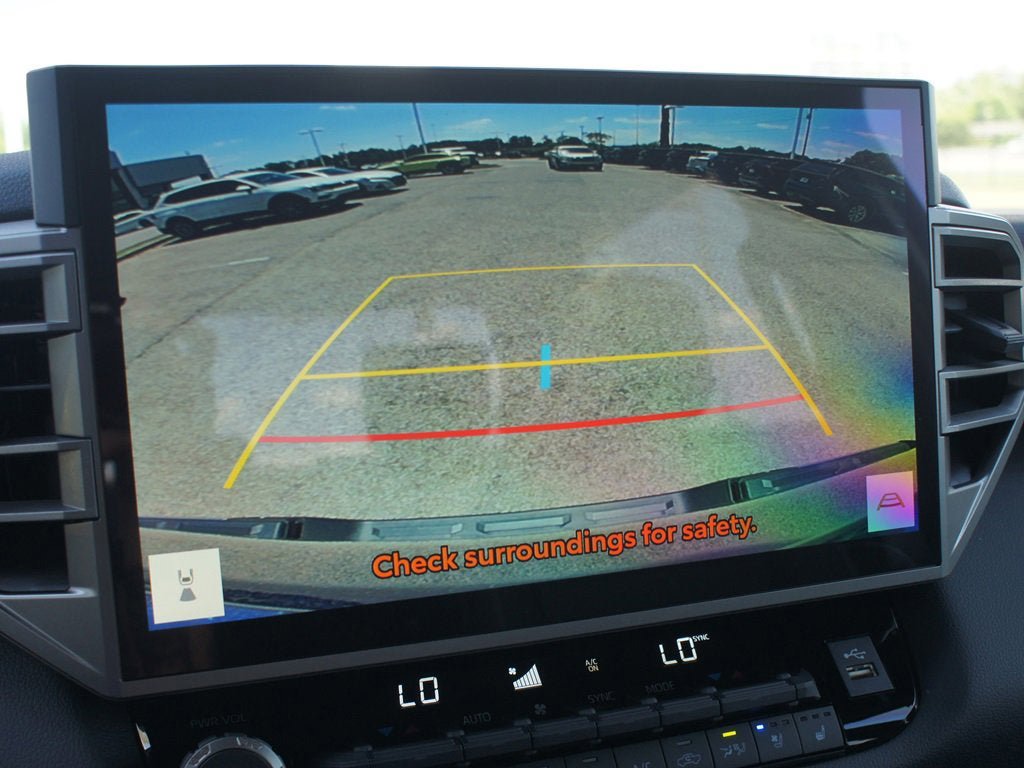 Used 2026 Toyota Tundra Limited AWD/4WD image 23