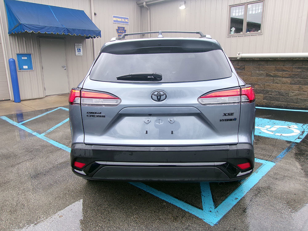 Used 2024 Toyota Corolla Cross XSE w/ Convenience Package image 5
