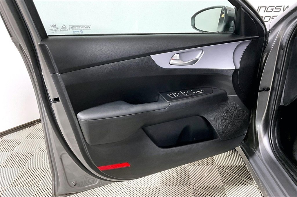 Used 2024 Kia Forte LXS image 18