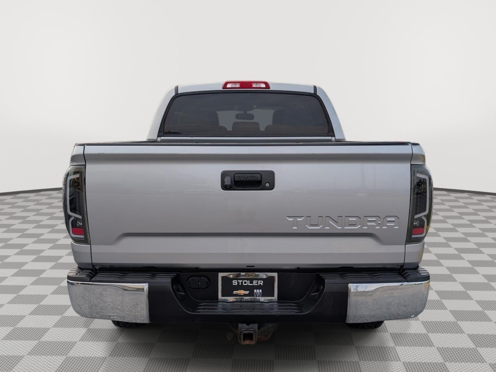 Used 2015 Toyota Tundra SR5 w/ TRD Off Road Package AWD/4WD image 4
