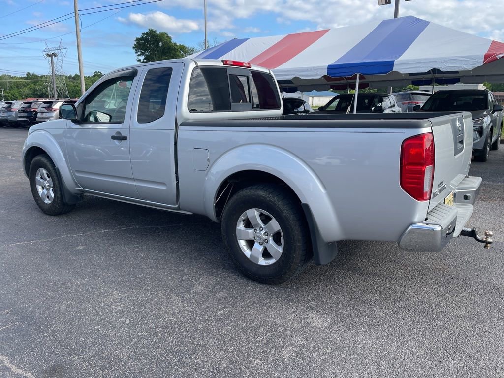 Used 2012 Nissan Frontier SV RWD image 4