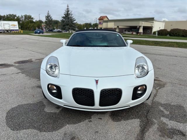 Used 2009 Pontiac Solstice GXP w/ Premium Package image 10