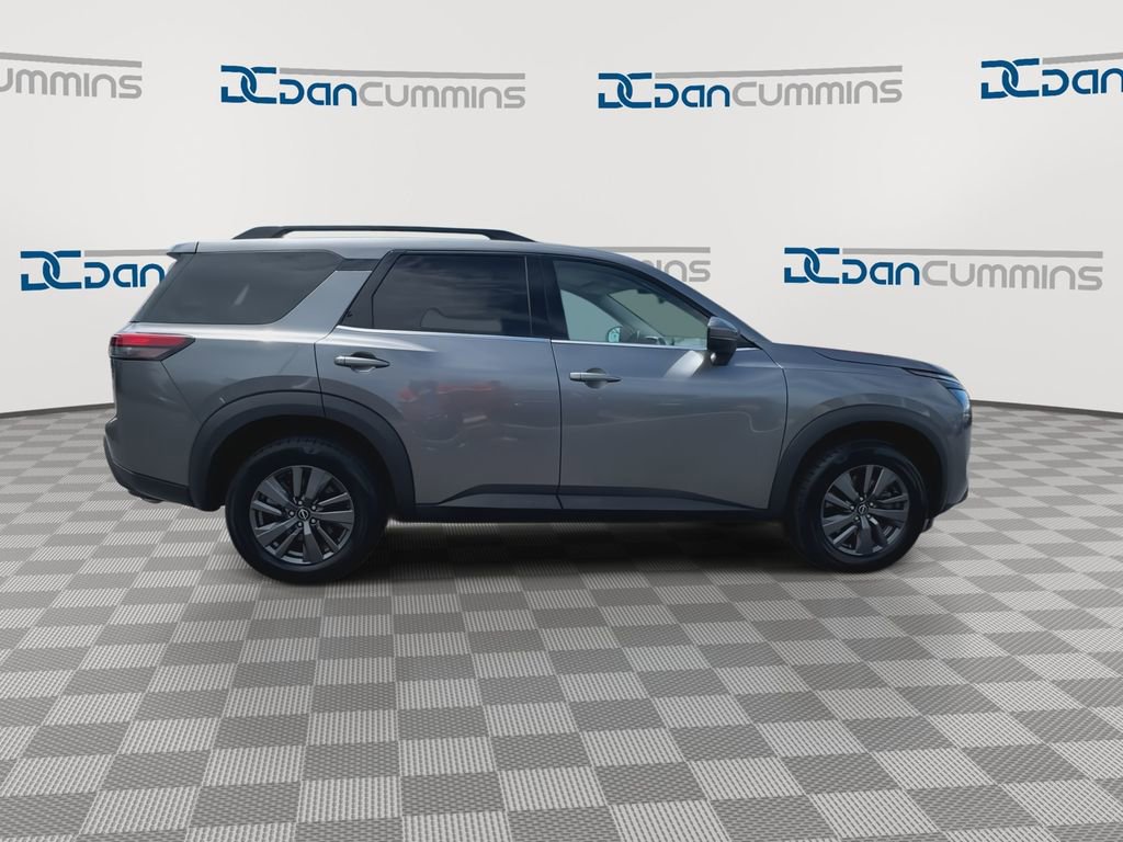 Used 2023 Nissan Pathfinder SV w/ Cargo Package AWD/4WD image 9