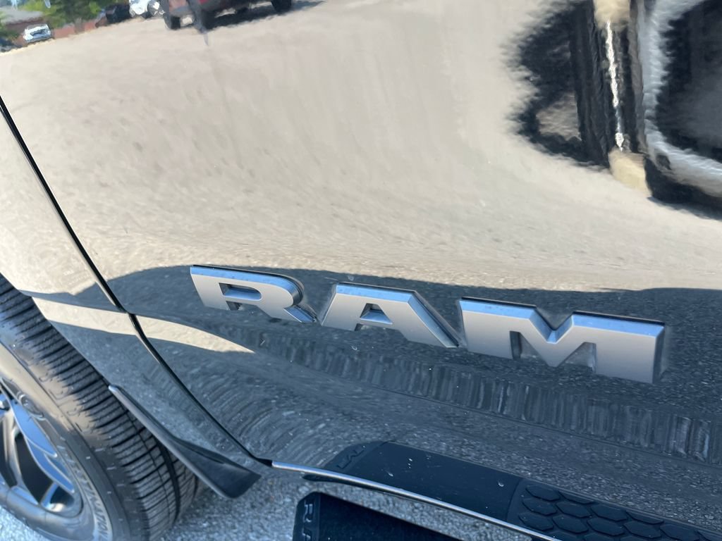 Used 2023 RAM 1500 Big Horn AWD/4WD image 34