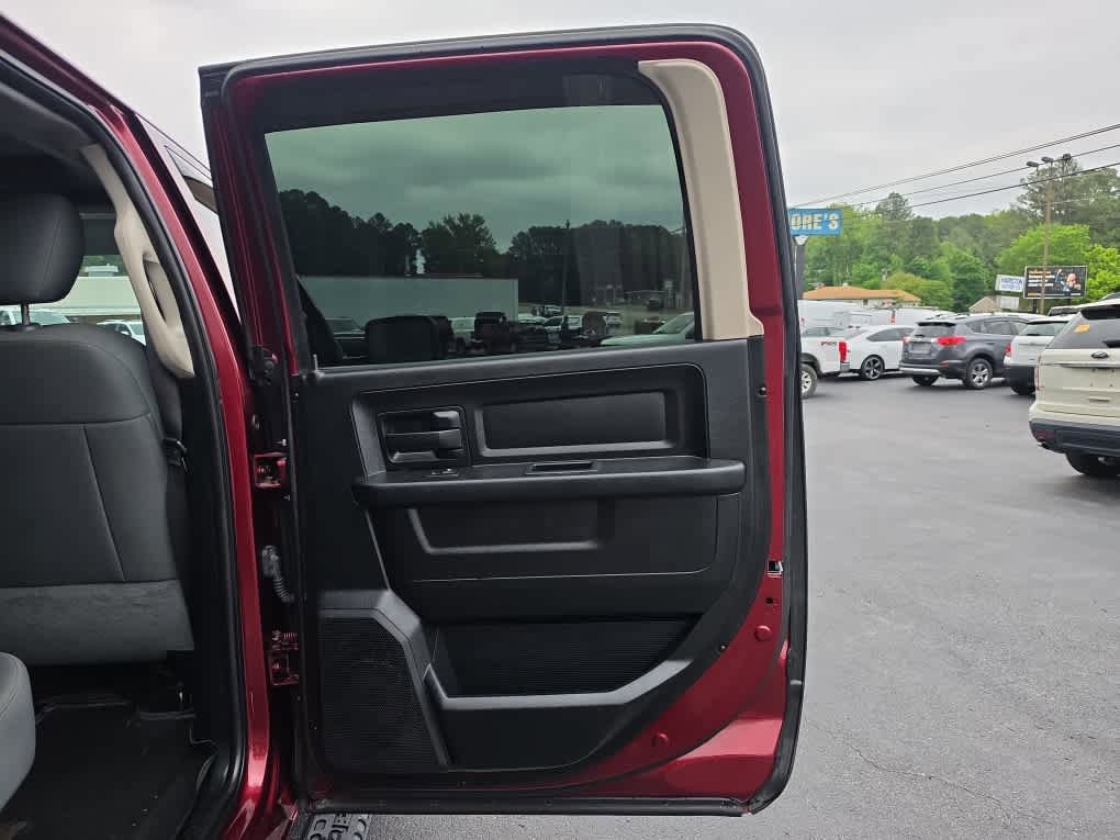 Used 2017 RAM 1500 Express w/ Express Value Package RWD image 27