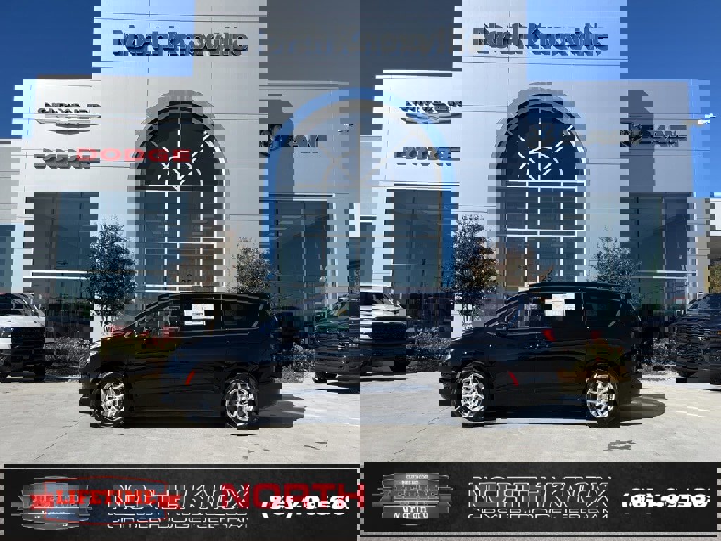 New 2026 Chrysler Voyager LX image 2