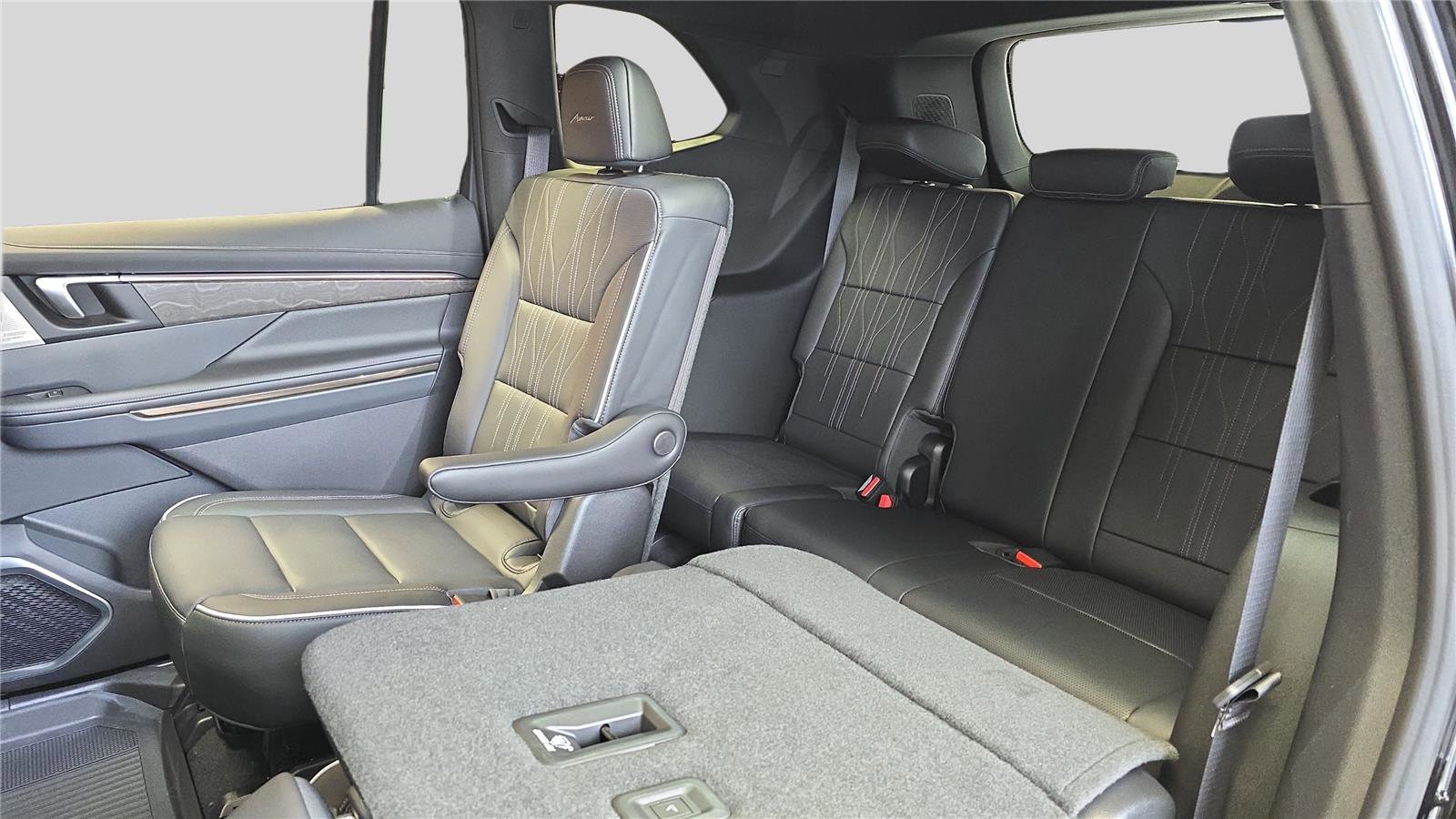 New 2026 Buick Enclave Avenir w/ Super Cruise Package image 16