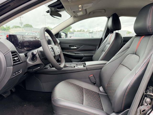 New 2026 Nissan Sentra SR w/ SR Premium Package FWD image 16