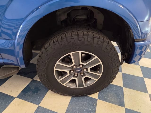 Used 2016 Ford F150 XLT w/ Equipment Group 302A Luxury AWD/4WD image 9