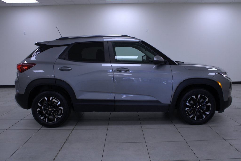 Used 2023 Chevrolet TrailBlazer LT image 3