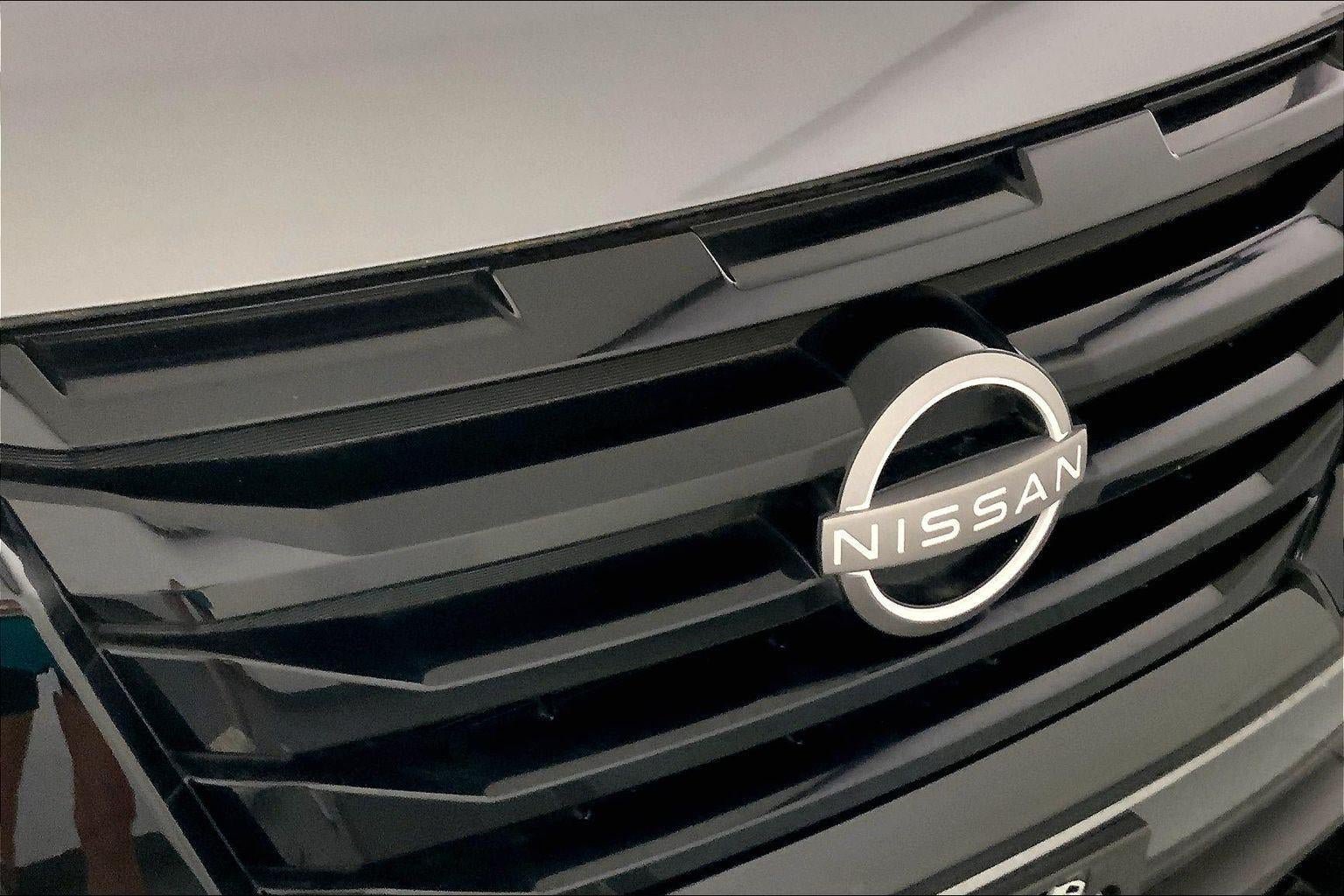 Used 2025 Nissan Pathfinder SV AWD/4WD image 28