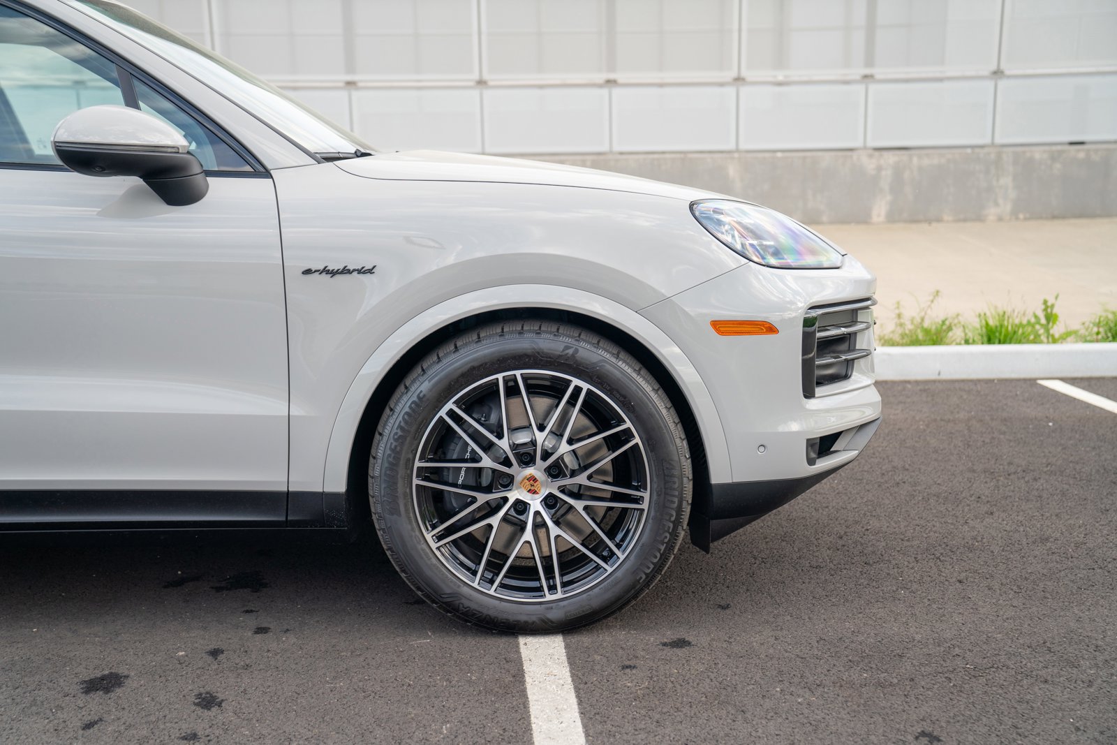 New 2026 Porsche Cayenne E-Hybrid AWD/4WD image 9