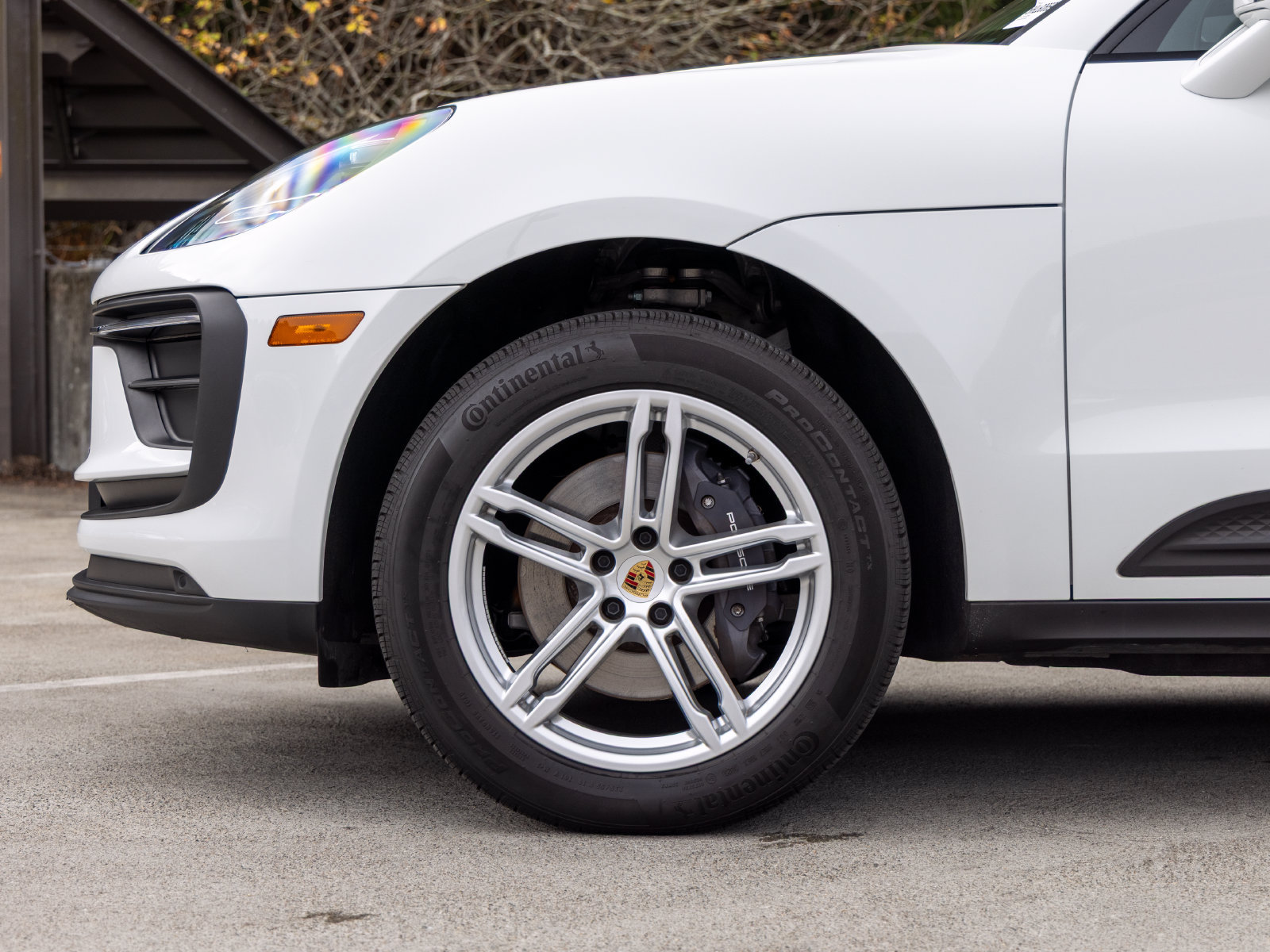 Used 2024 Porsche Macan AWD/4WD image 13