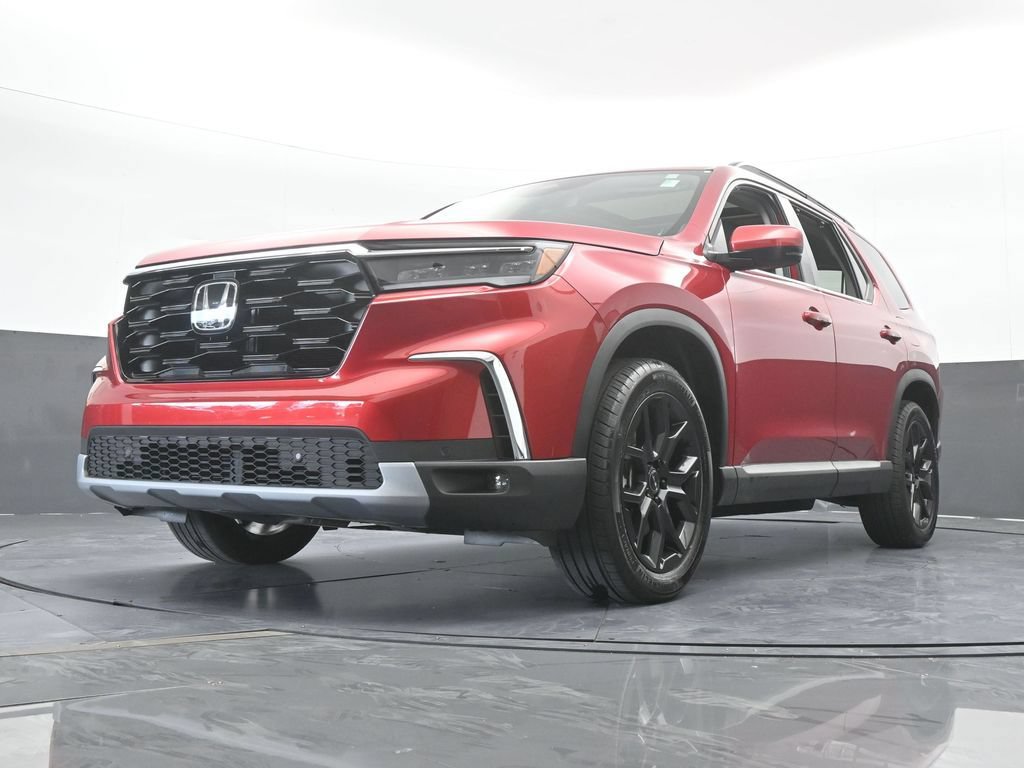 Used 2025 Honda Pilot Touring image 65