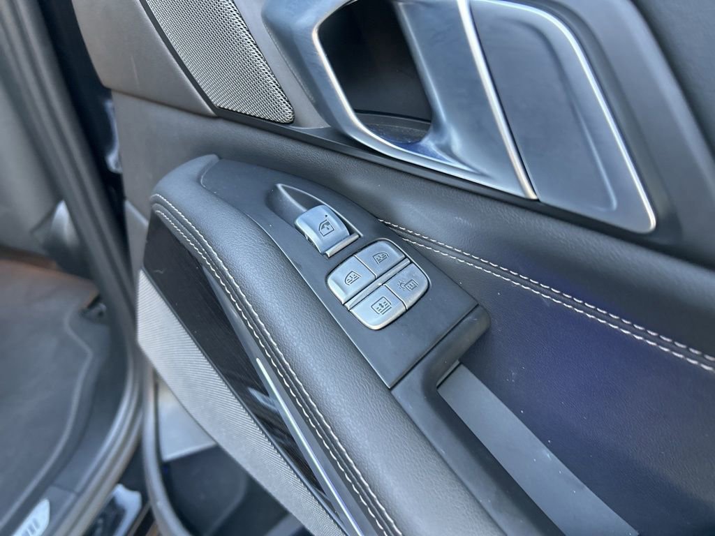 Used 2024 BMW X7 xDrive40i w/ M Sport Package image 43