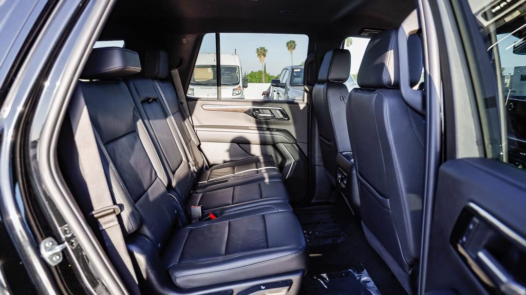 Used 2025 Chevrolet Tahoe Z71 AWD/4WD image 19