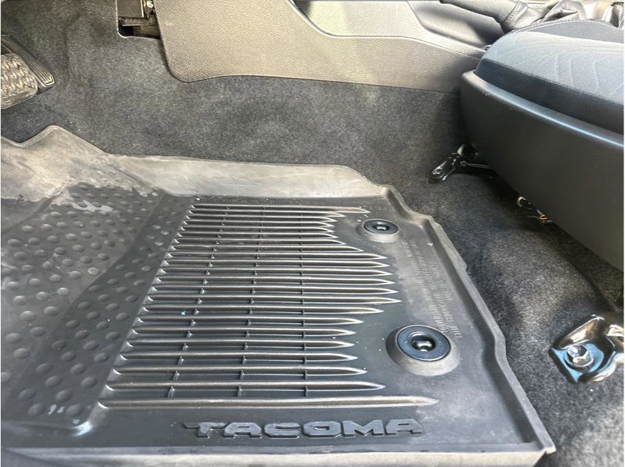 Used 2021 Toyota Tacoma TRD Off-Road image 19