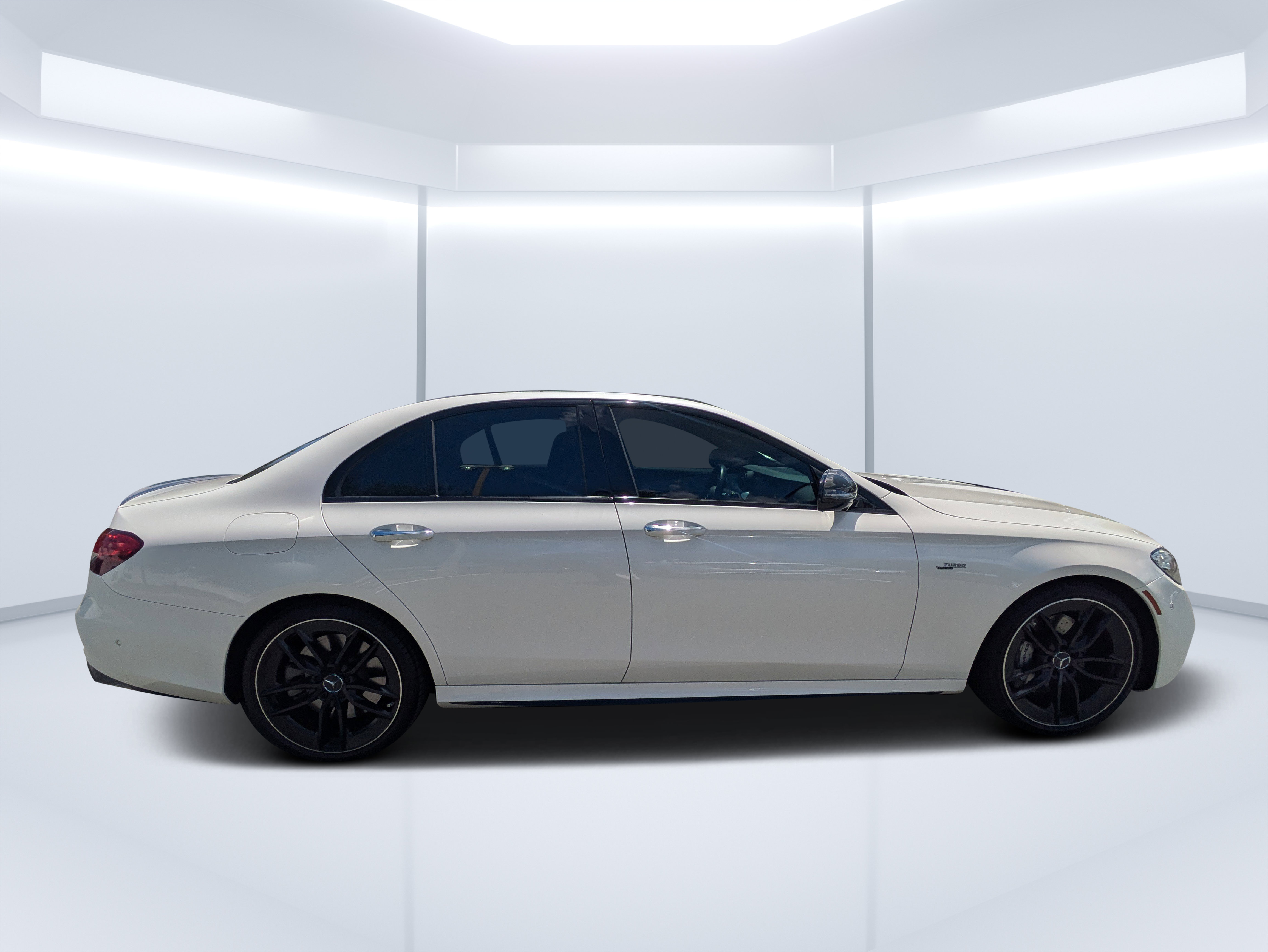 Certified 2022 Mercedes-Benz E 53 AMG 4MATIC Sedan image 2