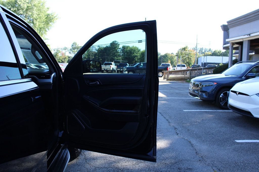 Used 2015 Chevrolet Suburban LS RWD image 29