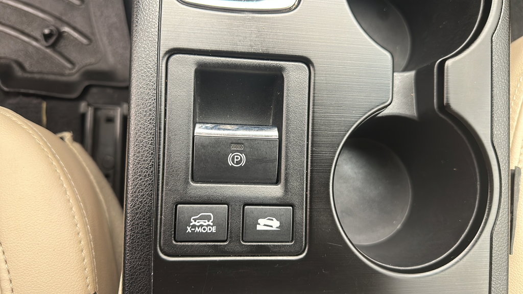 Used 2017 Subaru Outback 2.5i Limited AWD/4WD image 21