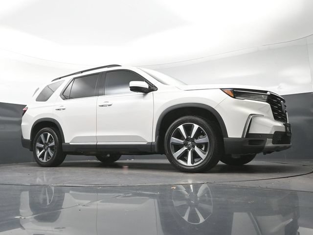 Used 2023 Honda Pilot Touring image 28