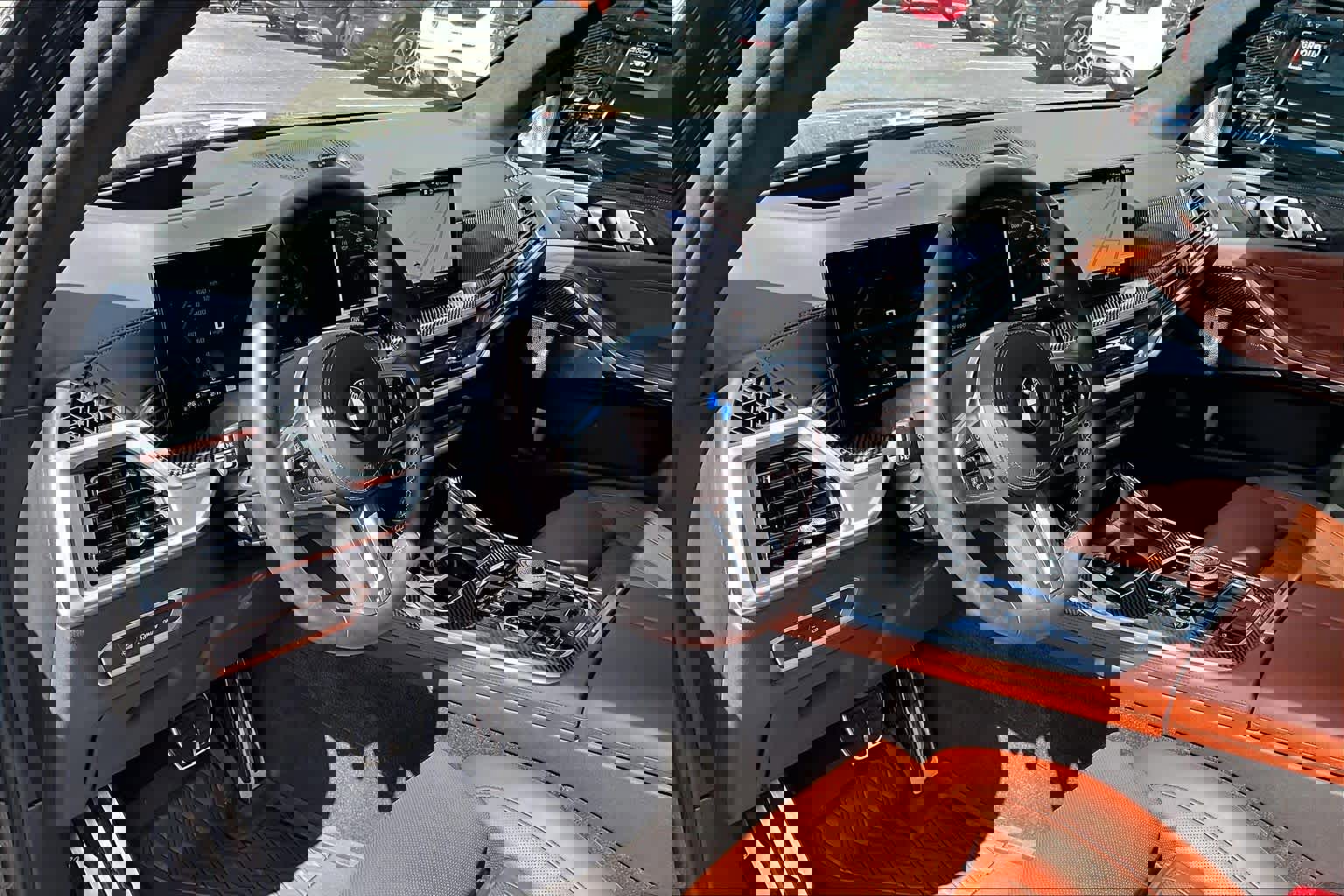 Certified 2024 BMW X7 M60i w/ Executive Package image 18