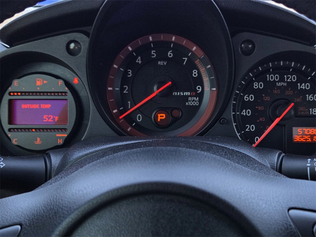 Used 2017 Nissan 370Z NISMO image 6