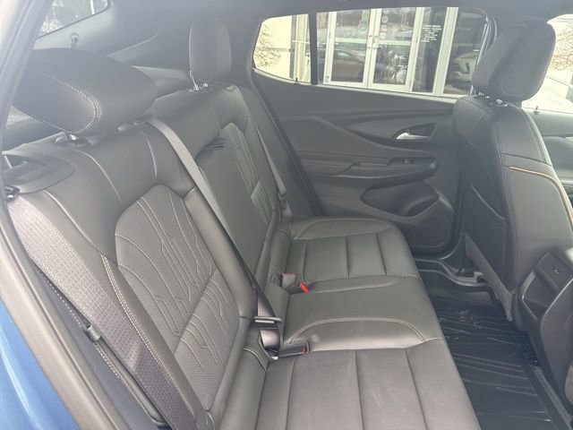 Used 2025 Buick Envista Avenir image 26