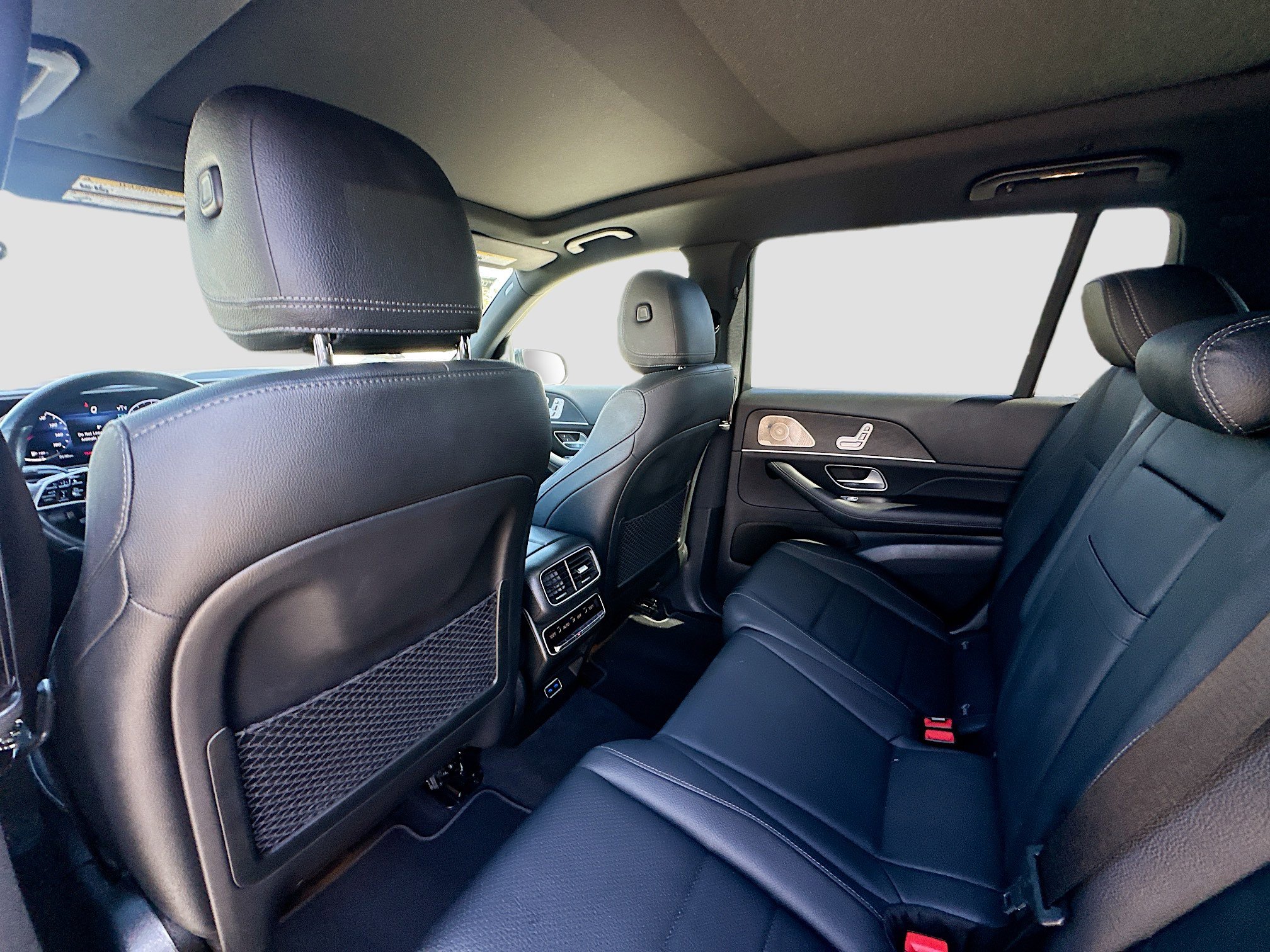 Used 2024 Mercedes-Benz GLS 450 4MATIC image 27