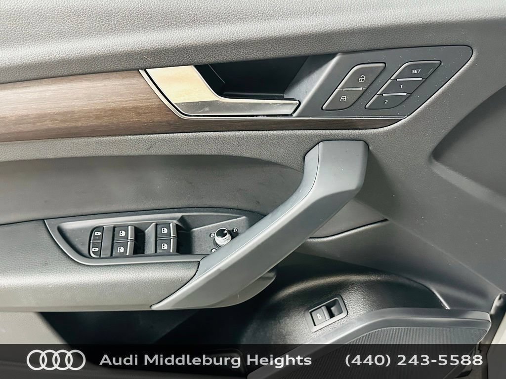 Certified 2023 Audi Q5 2.0T Premium w/ Convenience Package AWD/4WD image 25