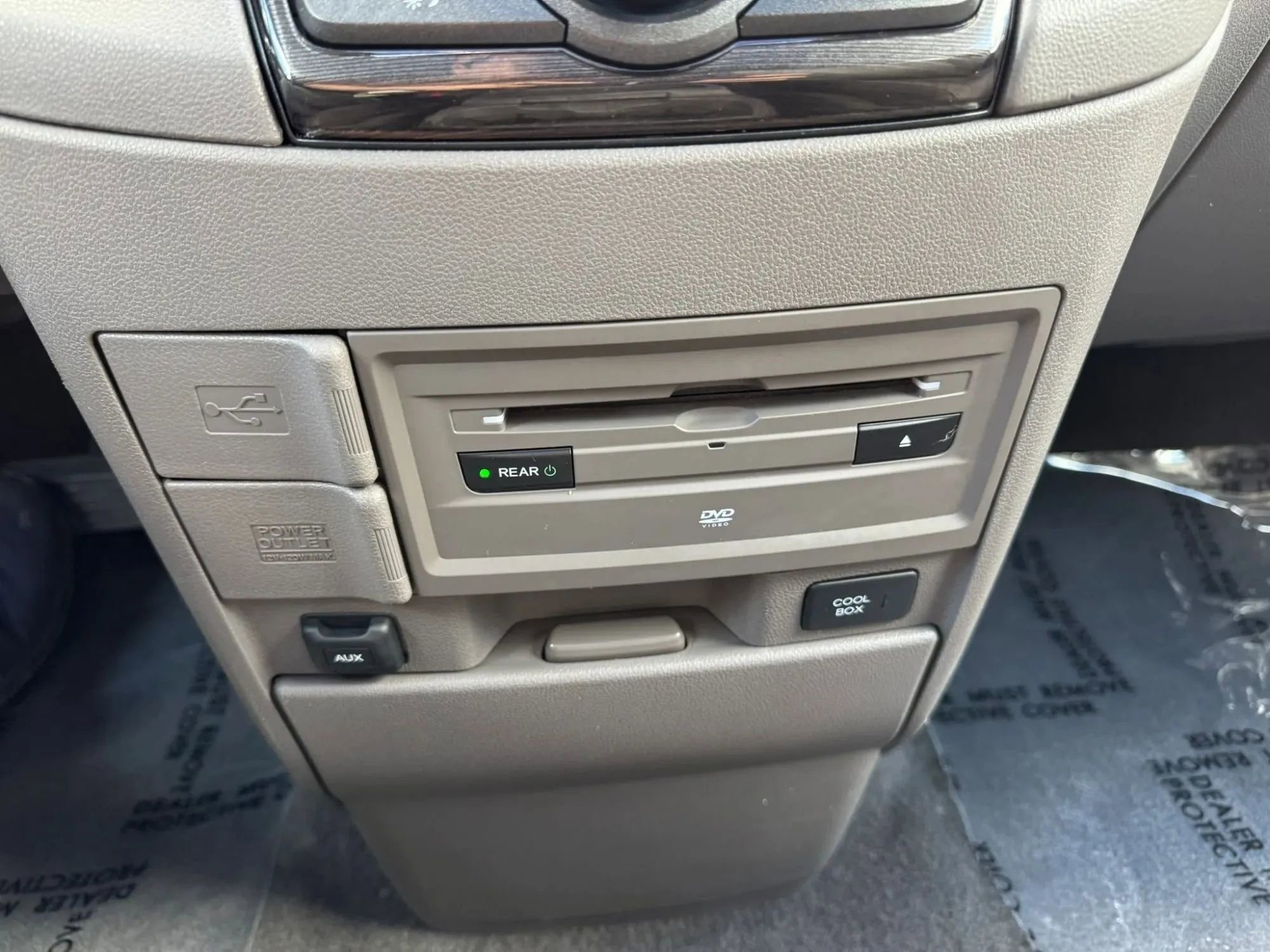 Used 2014 Honda Odyssey Touring Elite image 20