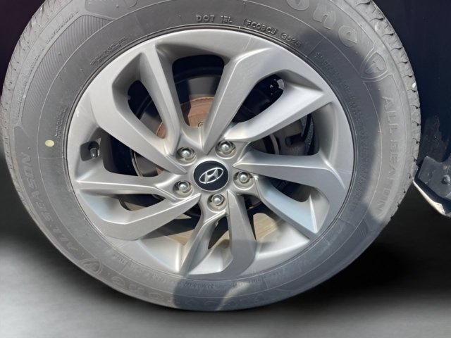 Used 2017 Hyundai Tucson SE Plus AWD/4WD image 11