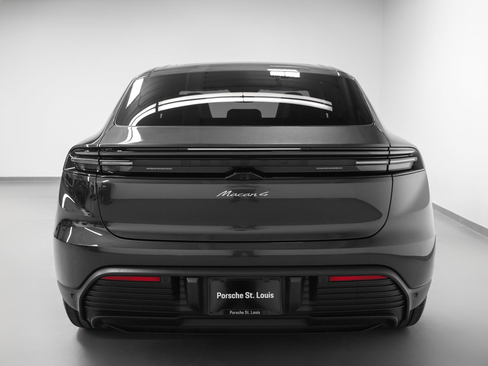 New 2026 Porsche Macan 4 Electric AWD/4WD image 11