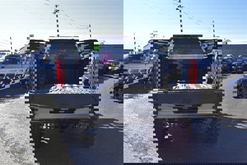 Used 2024 GMC Sierra 3500 Denali Ultimate image 33