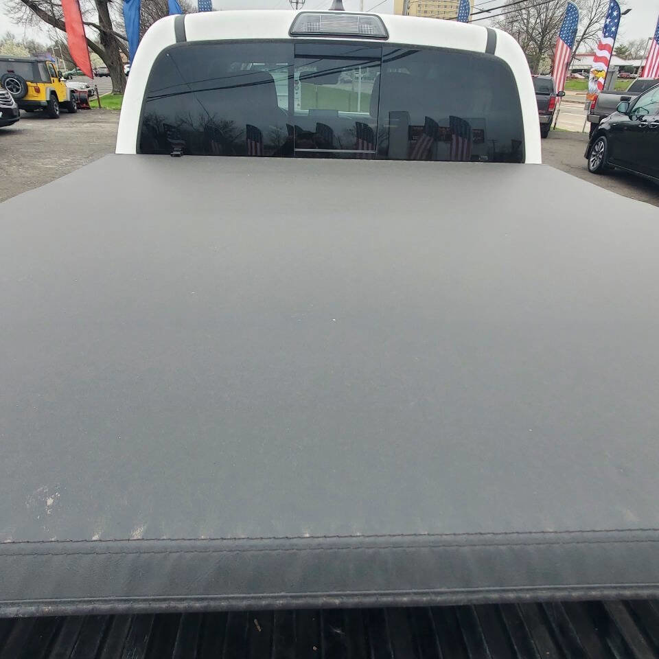 Used 2018 Toyota Tacoma SR5 image 6