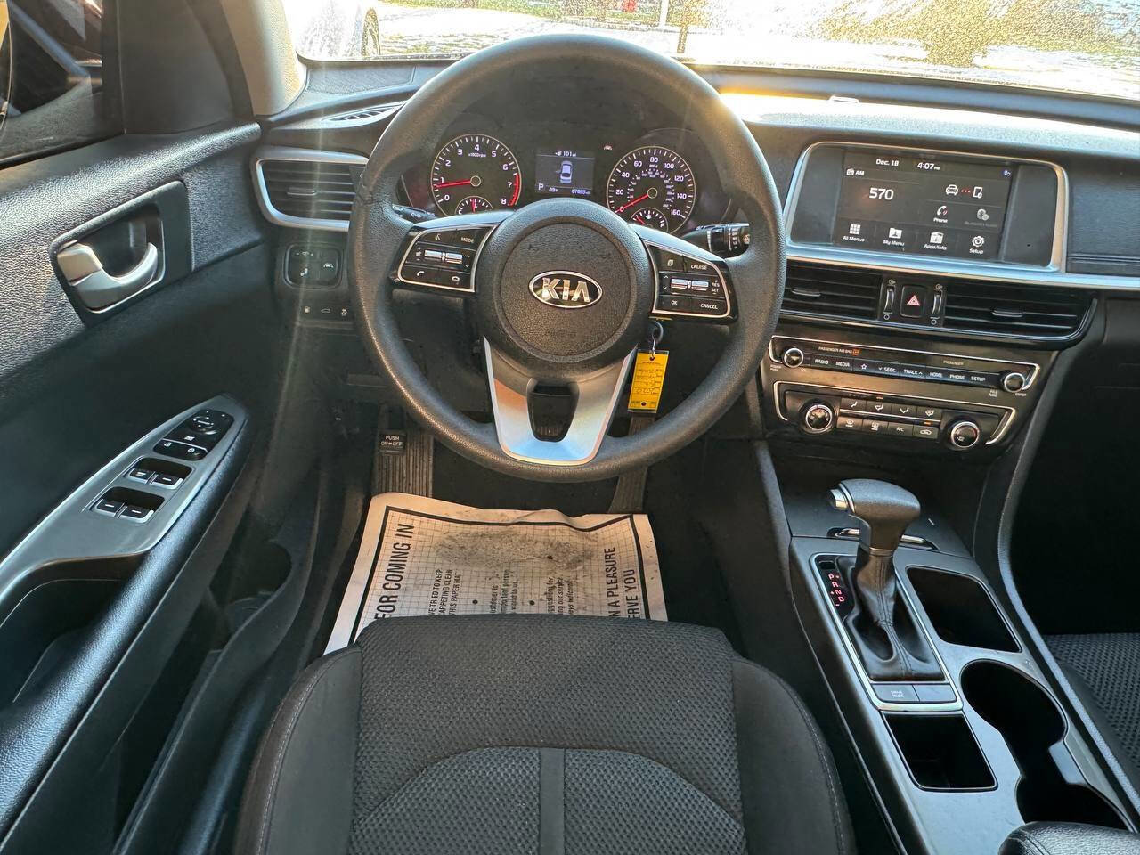 Used 2020 Kia Optima LX image 18