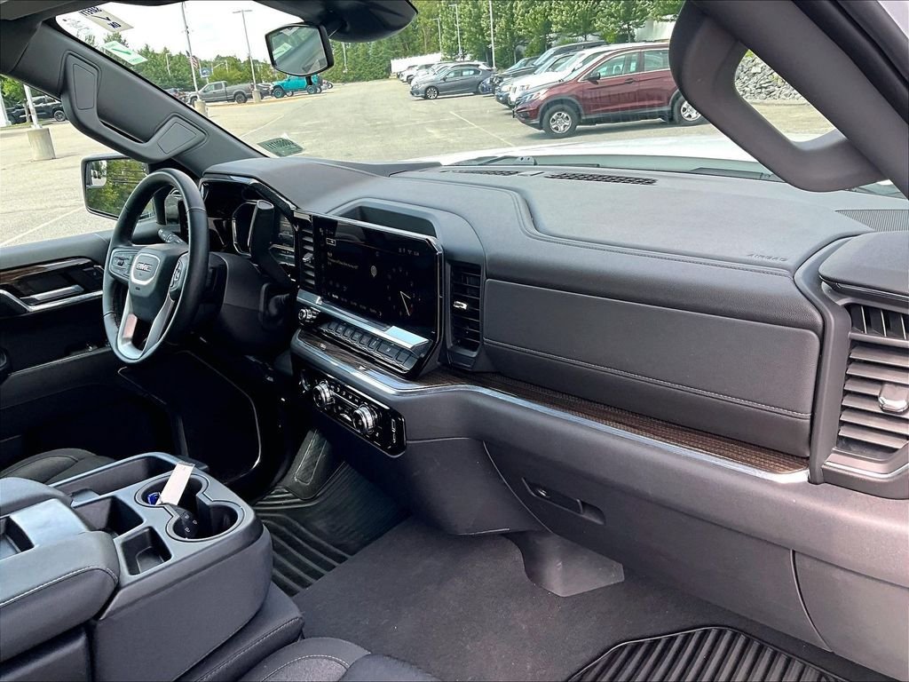 Used 2024 GMC Sierra 1500 Elevation AWD/4WD image 14