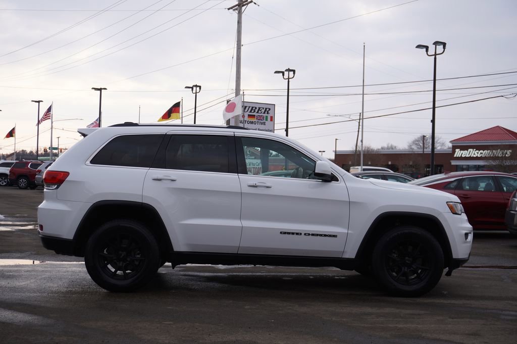 Used 2017 Jeep Grand Cherokee Laredo w/ Quick Order Package 23E image 8