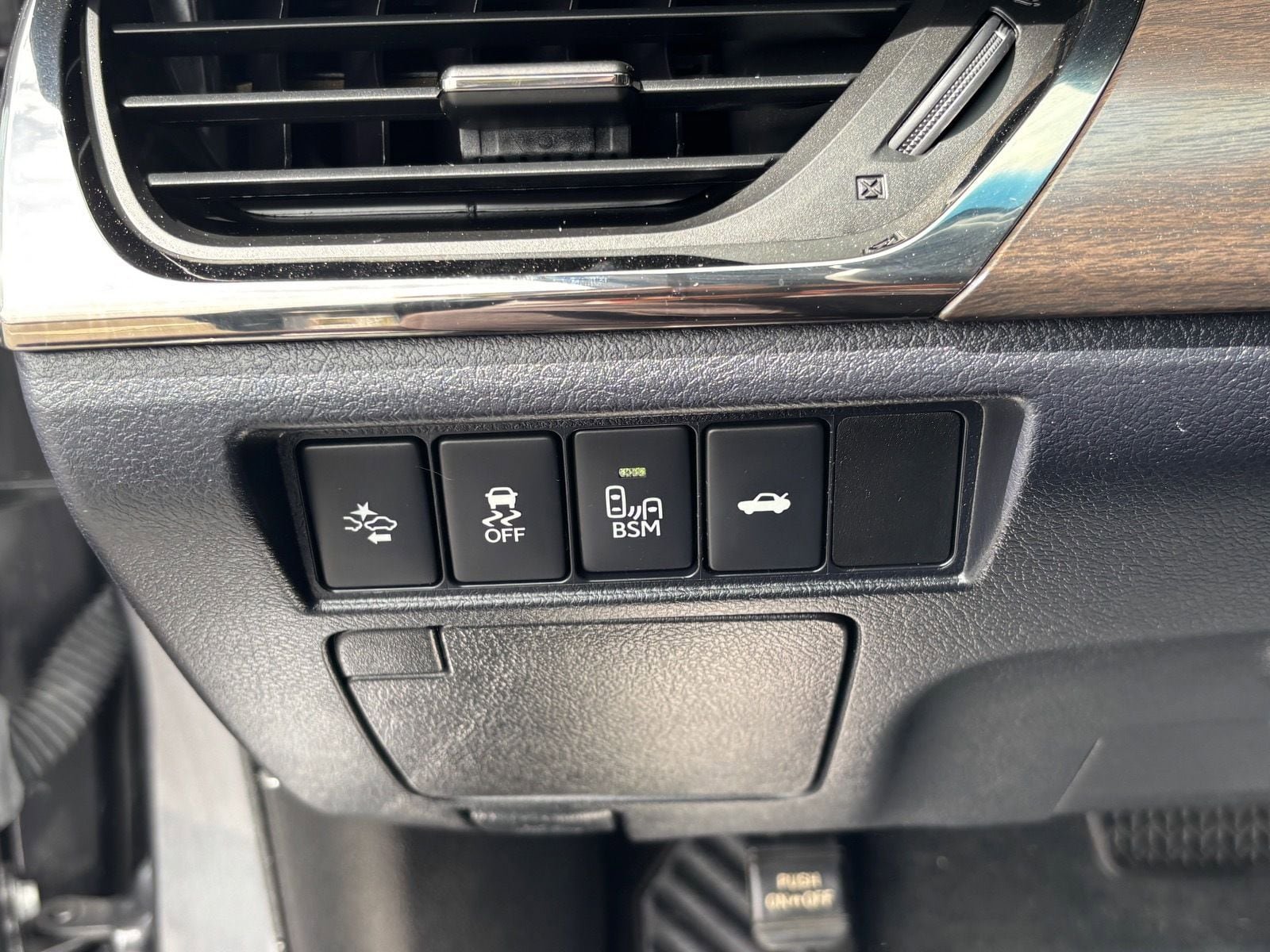 Used 2018 Toyota Avalon XLE Premium w/ Carpet Mat Package image 29