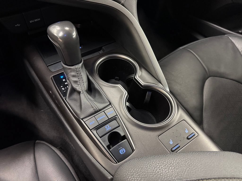 Used 2024 Toyota Camry XSE FWD image 25