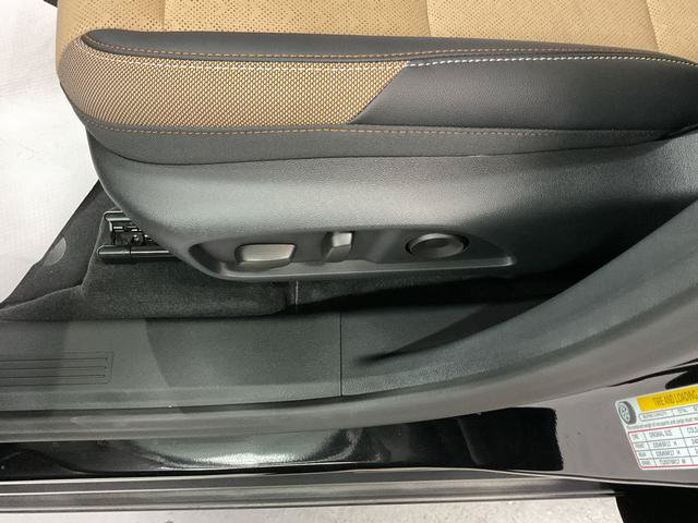 New 2026 Chevrolet Equinox ACTIV AWD/4WD image 13